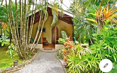 Casa Riviera- Walk to surf, tropical gardens, river access