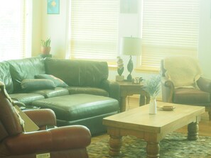 Smart TV - Luxury ranch home/cabin mountain retreat  Carson Natl Forrest (Cebolla)