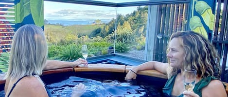 Bain à remous extérieur