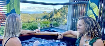 Private Lodge with exquisite coastal views