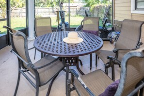 Outdoor dining