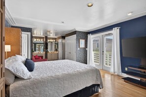 5 bedrooms, iron/ironing board, free WiFi, bed sheets - "Big House" - The Jewel Of Navarre Beach (Navarre)