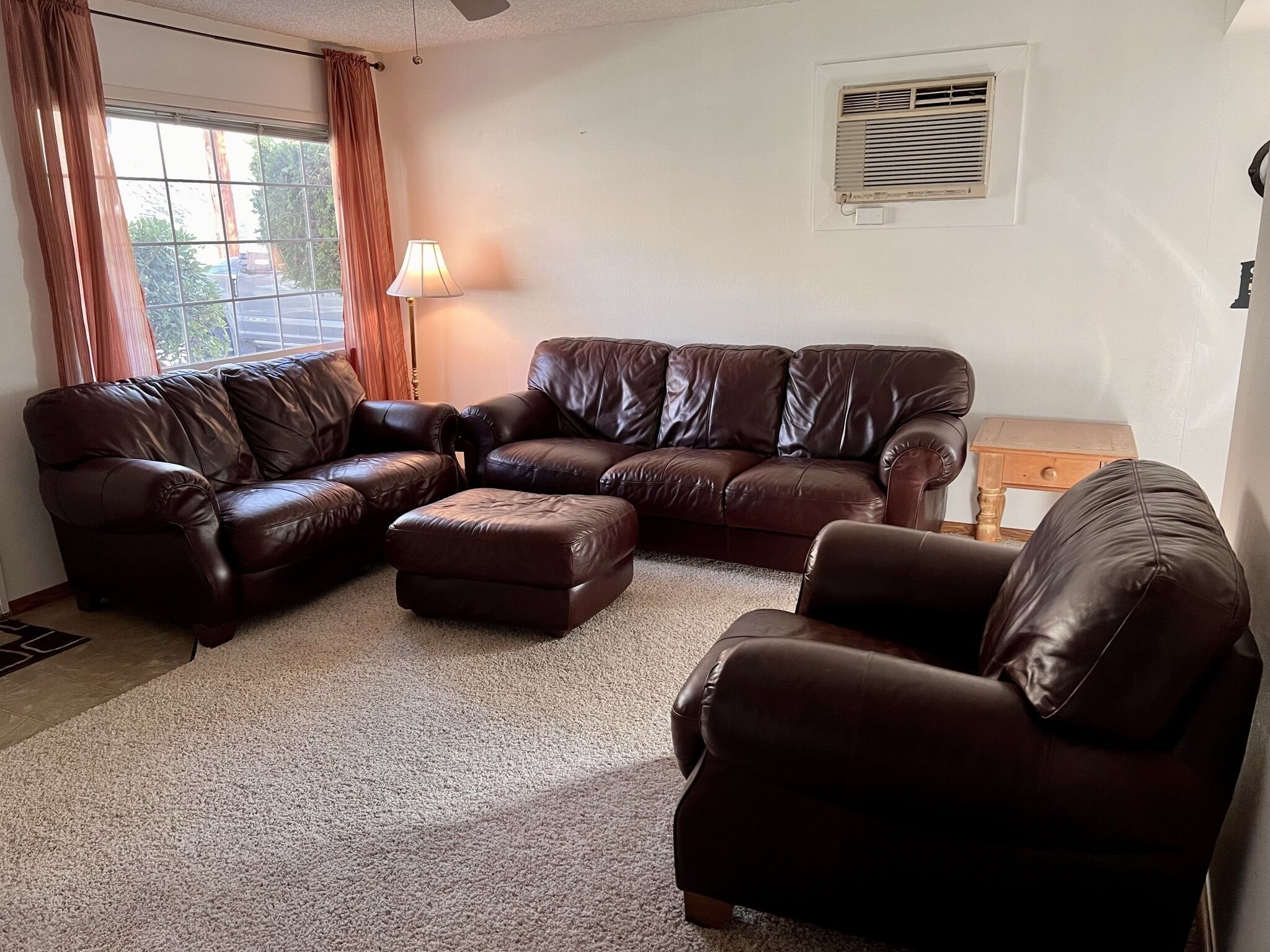 Smart-TV, Kamin, Computerbildschirme, Drucker