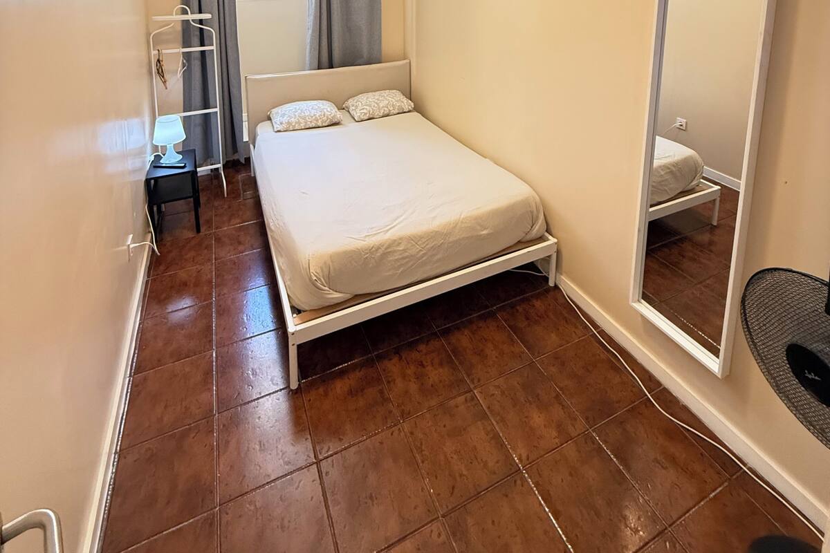 Comfort Double Room | Free WiFi, bed sheets