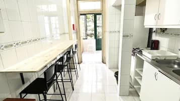 Refrigerador, microondas