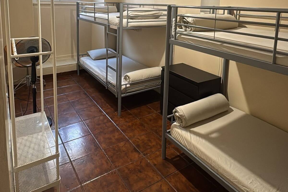 Comfort Quadruple Room | Free WiFi, bed sheets