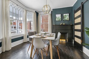 Dining - Gatsby vibes house in Old Oaks, close to everything (Columbus)