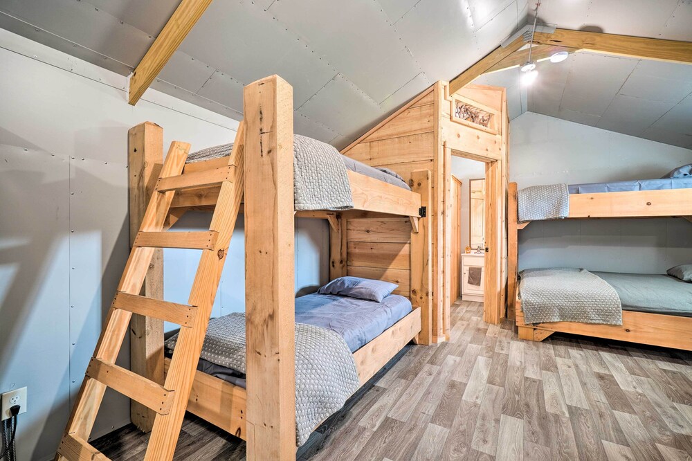 DogFriendly Huntsville Cabin, Near Trails! Scott County Vrbo