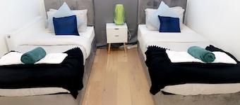 Inviting  2-Bed, Sleeps 5