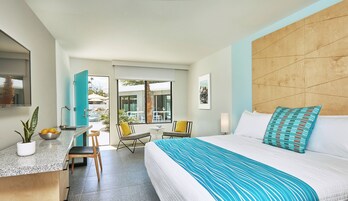 Premium bedding, pillowtop beds, in-room safe, desk