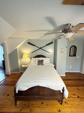 5 bedrooms, iron/ironing board, free WiFi - Spacious Farmhouse on Davis Stream to Damariscotta Lake with 5 bedrooms (Jefferson)