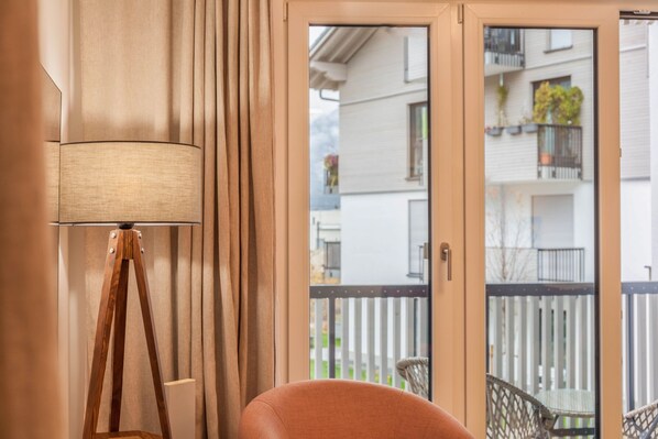 Interior - Apartment "zum Genießen" with Mountain View, Private Balconies, & Wi-Fi (Garmisch-Partenkirchen)