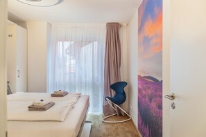 2 bedrooms, iron/ironing board, free WiFi, bed sheets
