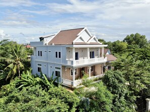 Terrace/patio - Realkhom Villa (Siem Reap)
