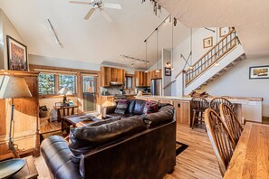 Smart TV, fireplace, DVD player, books