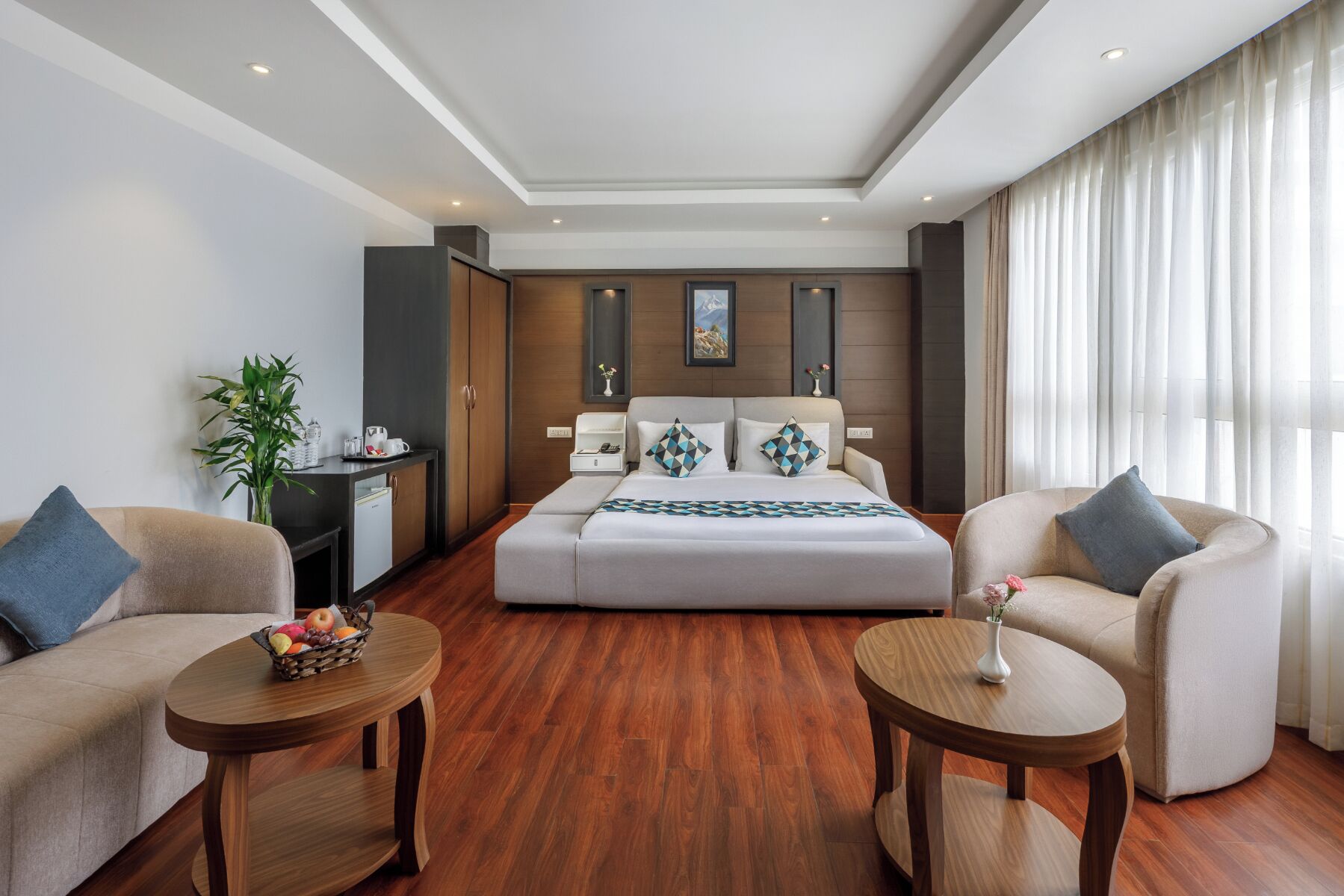 Junior Room | Premium bedding, pillowtop beds, minibar, in-room safe
