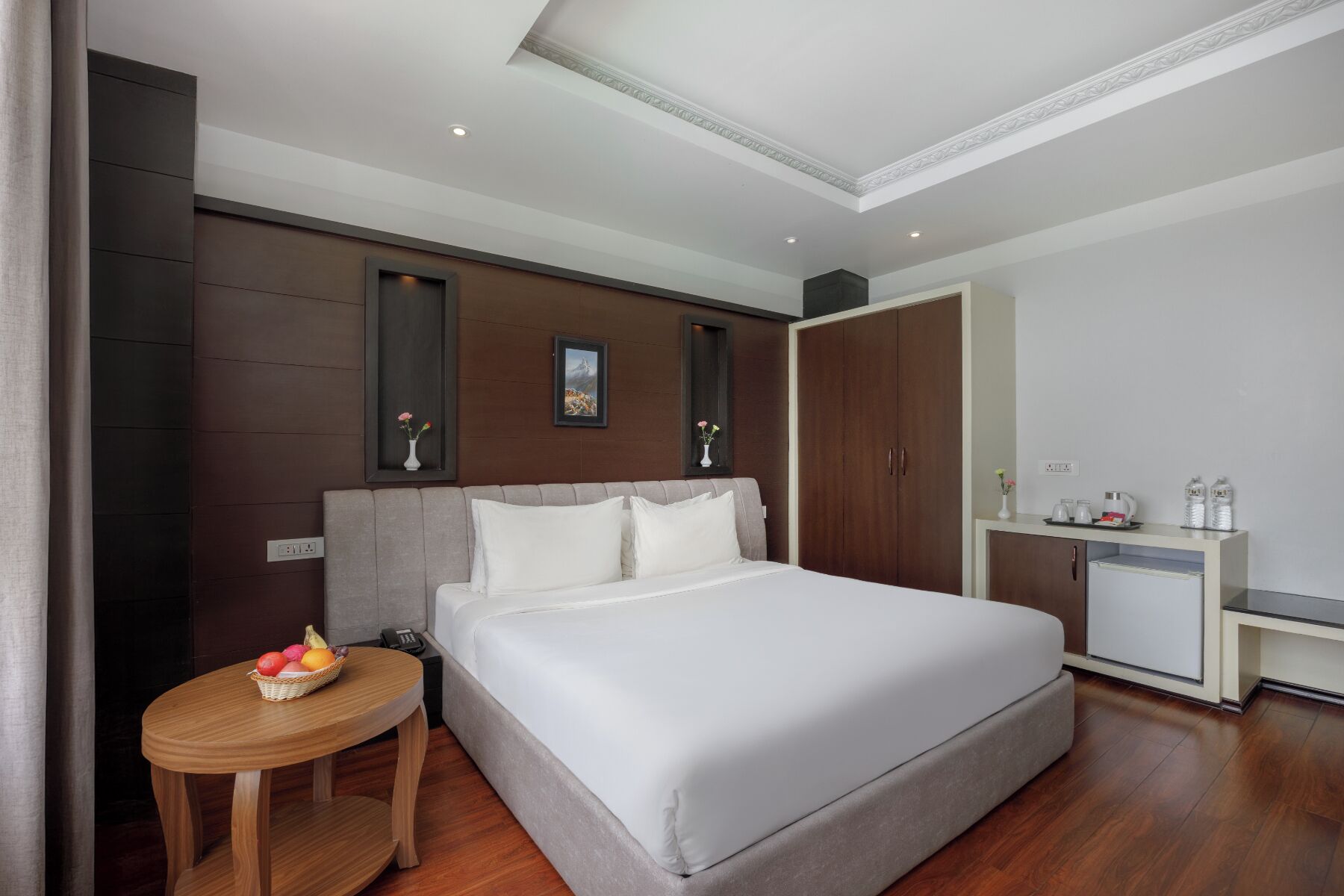 Deluxe Room | Premium bedding, pillowtop beds, minibar, in-room safe