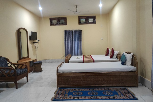 Standard Double Room | Premium bedding, desk, bed sheets