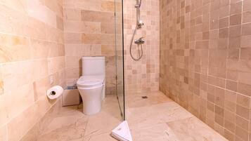 Apartment | Bathroom