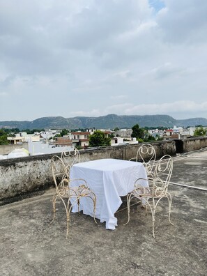 Restaurant - THE RANTHAMBHORE HERITAGE (Sawai Madhopur)