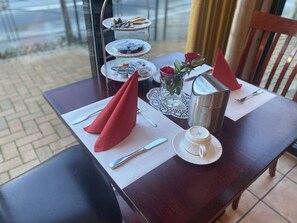 Petit déjeuner buffet compris tous les jours