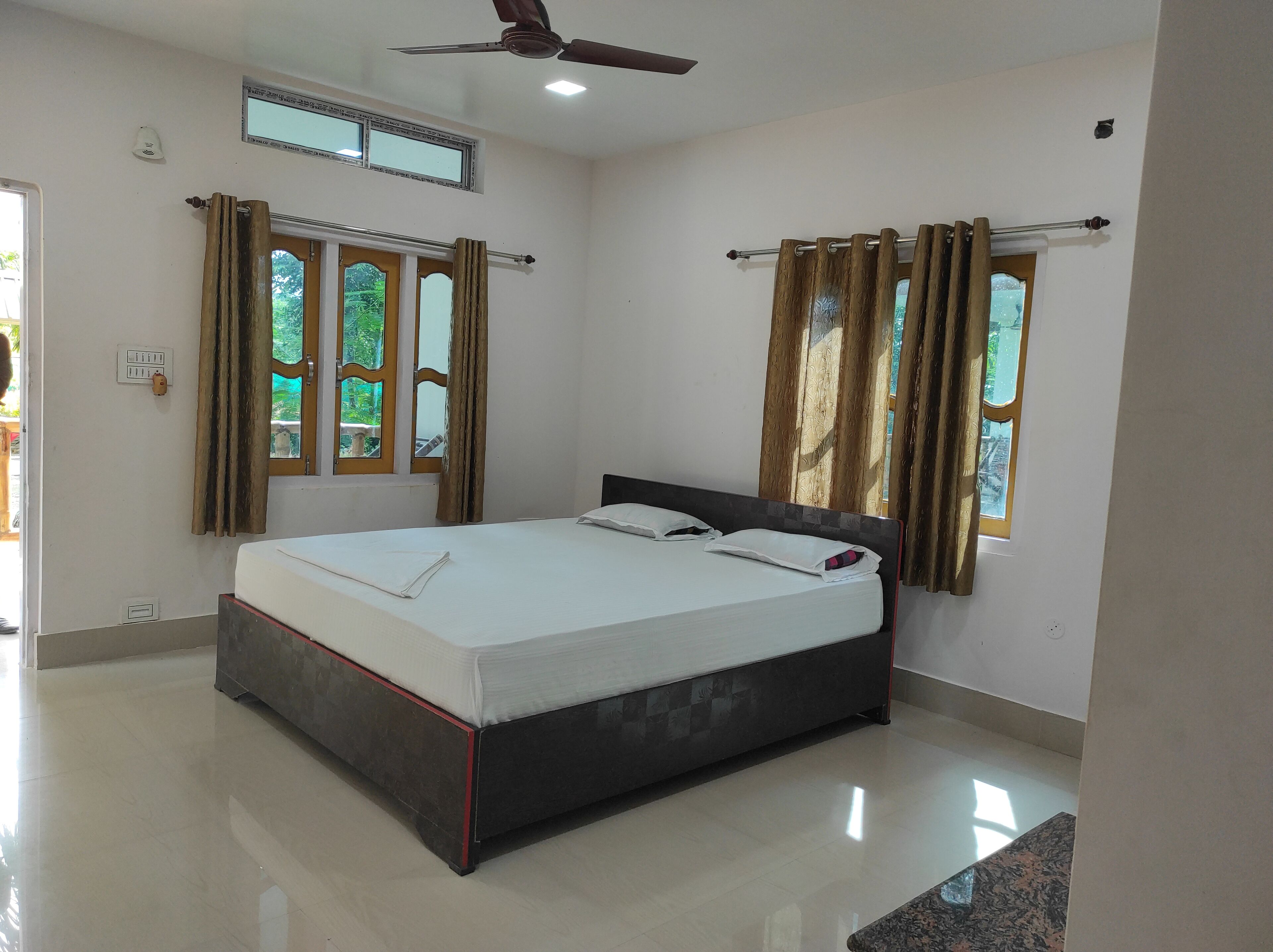 Phòng Deluxe | 1 phòng ngủ, bộ trải giường 