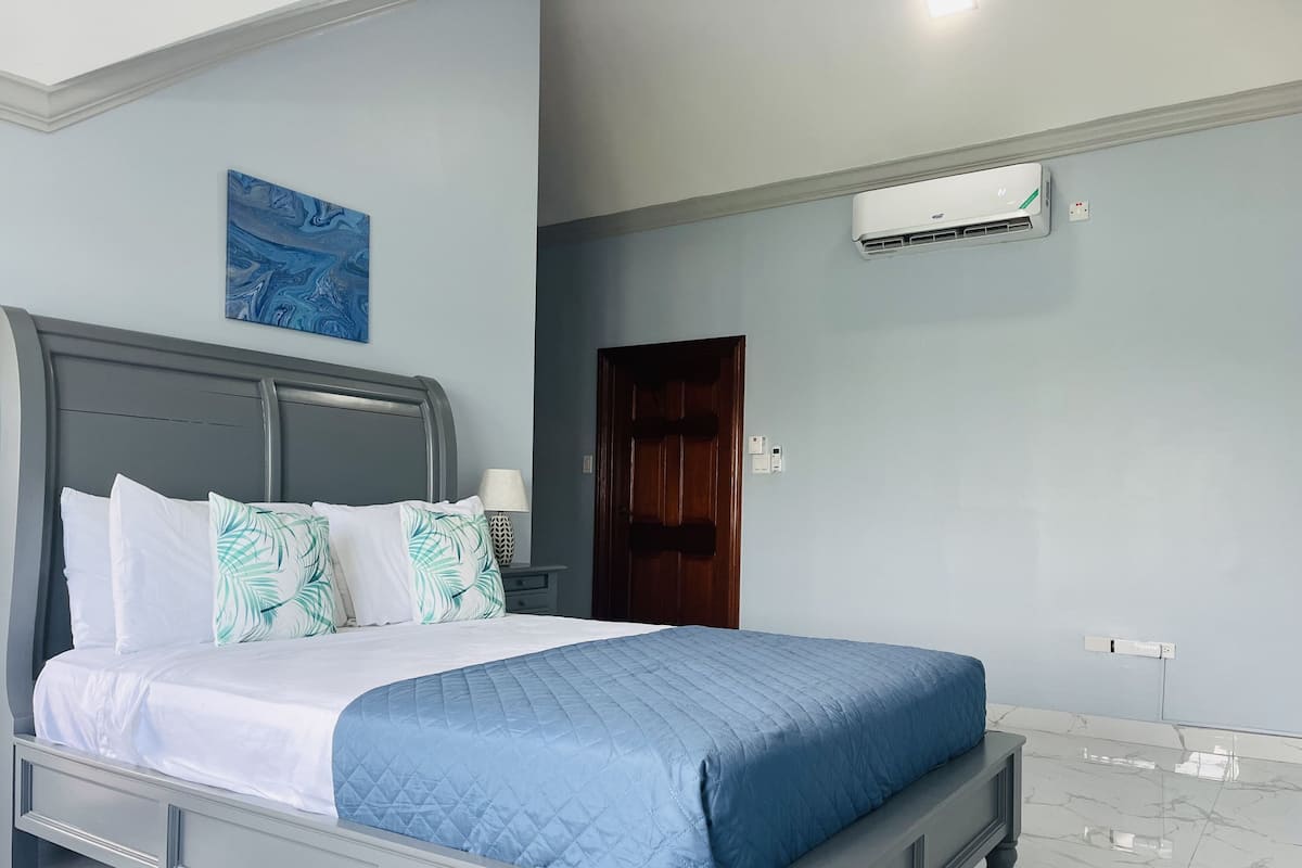 Junior Suite with Balcony | Premium bedding, soundproofing, iron/ironing board, free WiFi