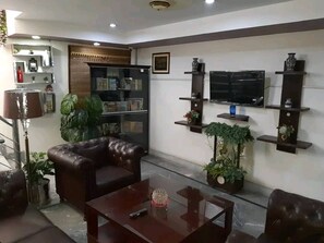 Lobby - Royal Residency Multan (Multan)