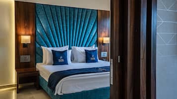 Premium bedding, minibar, in-room safe, desk