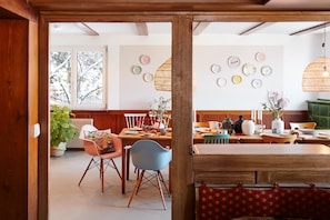 Breakfast area - pop-up stuub bierhäusle feldberg (Feldberg)