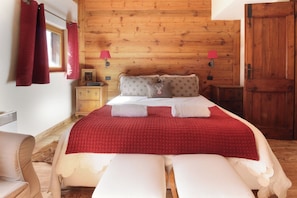 3 chambres, fer et planche à repasser, lit parapluie, Wi-Fi gratuit