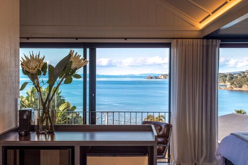 Whare iti | You've Got It Maid