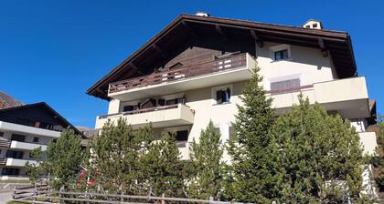 Perfect family apartment for a reasonable family price in a quiet area.