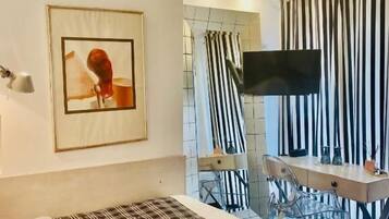 Economy Room | In-room safe, individually decorated, individually furnished