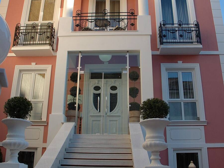 Mặt tiền nơi lưu trú