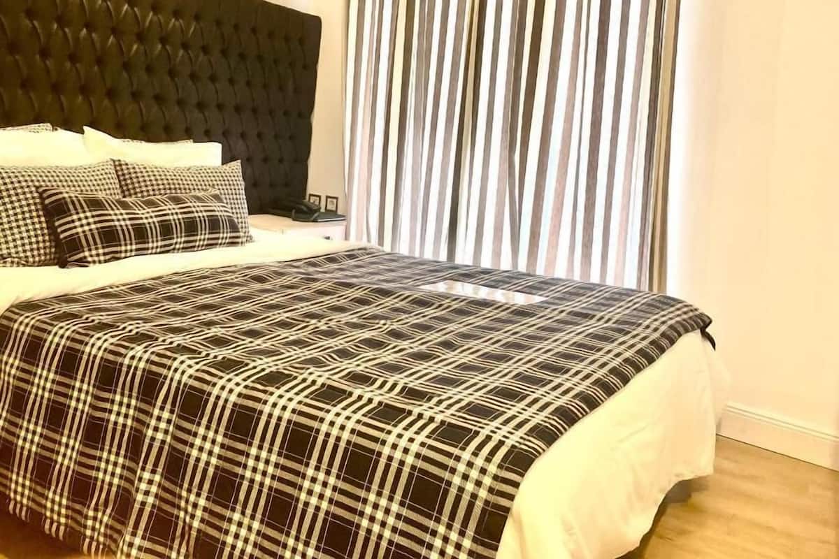 Standard Room | In-room safe, individually decorated, individually furnished