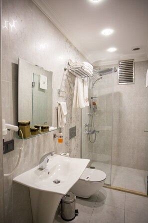 Bathroom - Beyond Style Hotel (Istanbul)