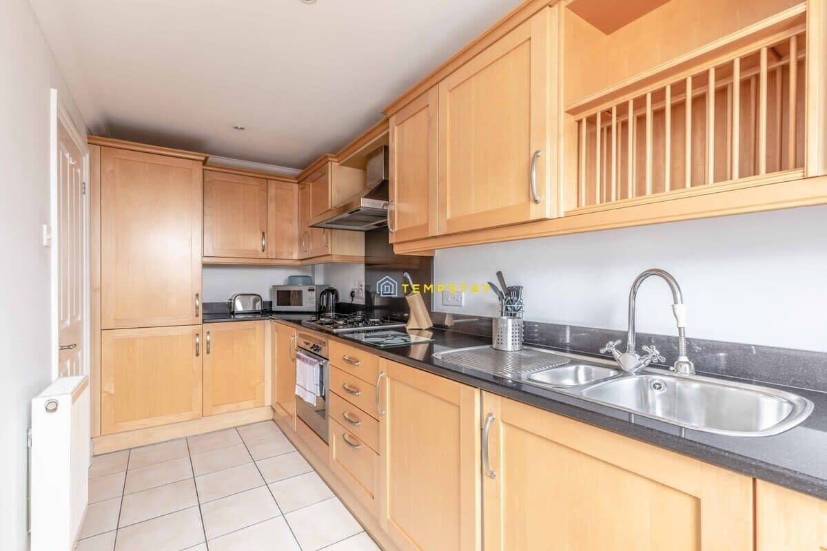 Réfrigérateur, four, plaque de cuisson, lave-vaisselle