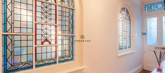 Charming Character Home| 1 Bed| By Tempstay