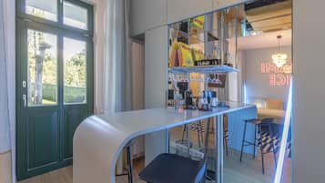 Chambre Double Design (MIAbeach) | Coffres-forts dans les chambres, rideaux occultants