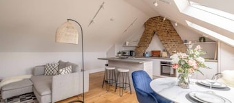 Stay In Style With Castle Views/Prime Spot Windsor