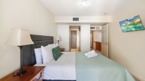 2 bedrooms, iron/ironing board, Internet, bed sheets