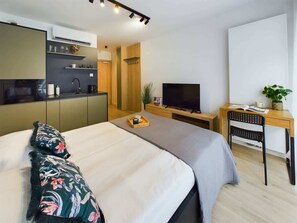 Iron/ironing board, WiFi, bed sheets - Kątowa 10 | Studio with Air Conditioning | Sauna (Kraków)