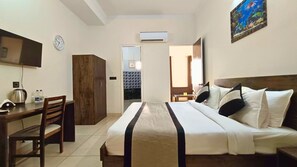 Family Room - White House Country Inn (Berikhas)