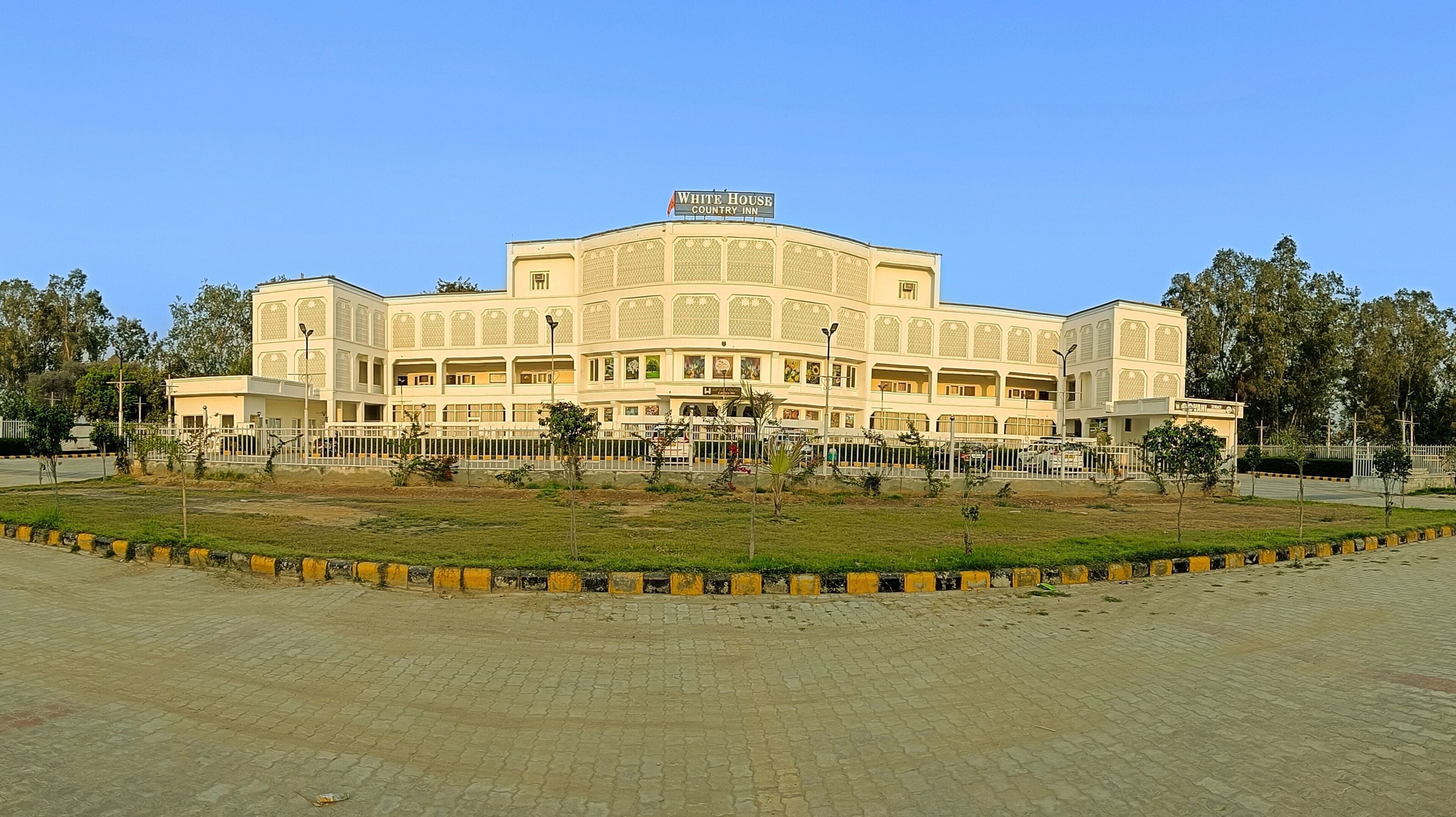 Facciata della struttura