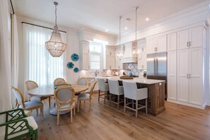Dining - 30% Off~"Beach You To It"~Heated Pool~Walk to Seaside~Beach Gear~Beach Access (Santa Rosa Beach)