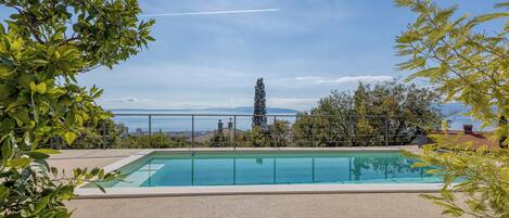 Family Apartment, 1 Bedroom, Microwave (Pool And Garden Apartment Happy Sound) | Pool