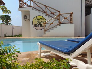 Udendørs pool
