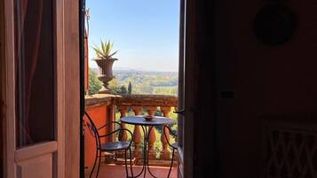 Chambre Double Supérieure | Literie de qualité supérieure, couette en duvet d'oie