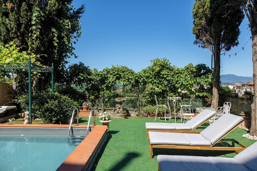 Quattro Gigli by null